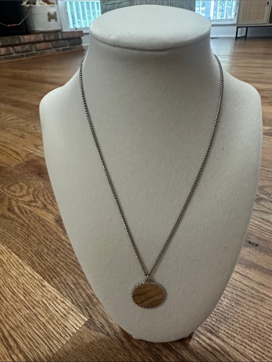 Jewelry - 2 necklaces. 1 bracelet. Bag#47. Bundle for better pricing.